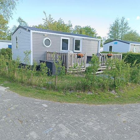 Bj Chalets - Robbengat 85 - Gezellige Chalet Op Vakantiepark Lauwersoog! Vroege Incheck! Met Airco! Kültér fotó