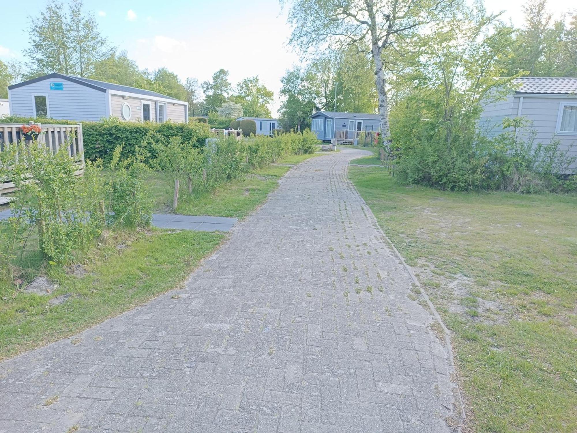 Bj Chalets - Robbengat 85 - Gezellige Chalet Op Vakantiepark Lauwersoog! Vroege Incheck! Met Airco! Kültér fotó